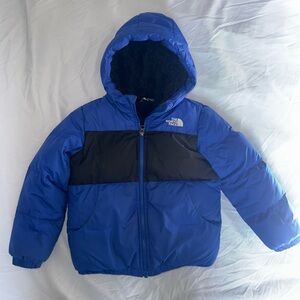 The North Face Moondoggy Hooded Down Jacket - Boys' 5T